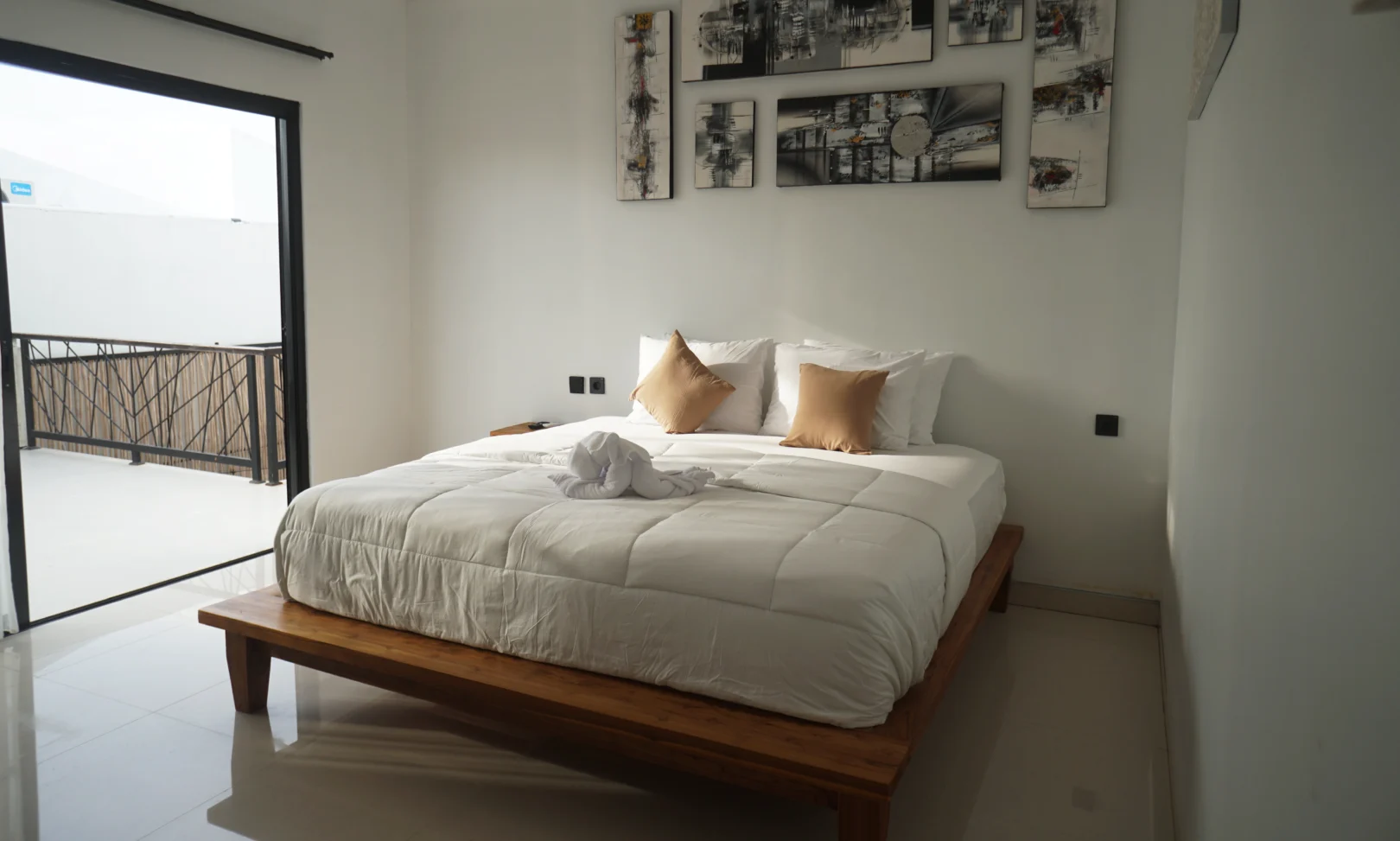 3 bedroom villa with private pool in canggu